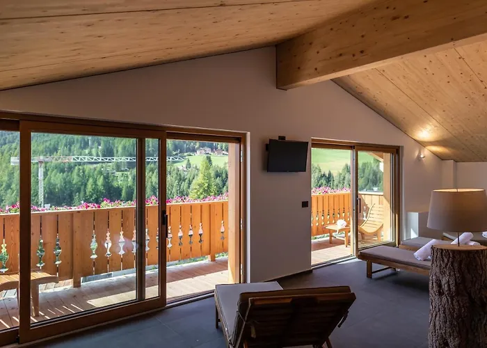 Camina And Hotel Cortina dʼAmpezzo