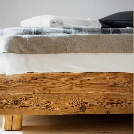 Camina And Szálloda 4*