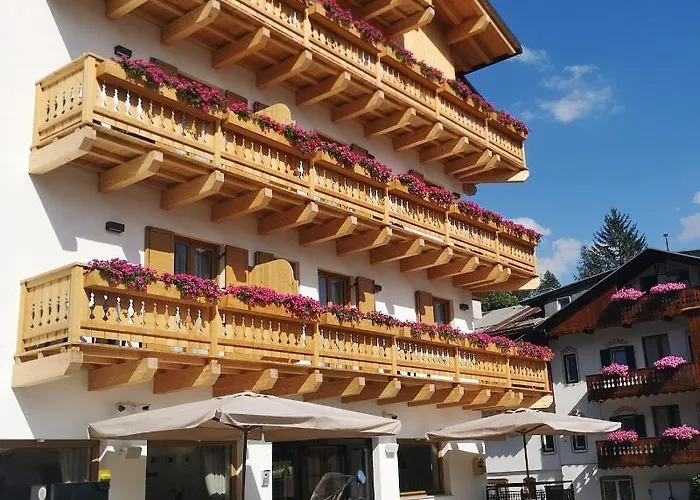 Camina And Hotel Cortina dʼAmpezzo
