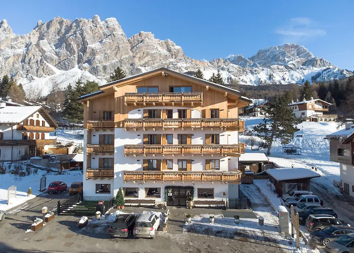 Camina And Hotel 4*