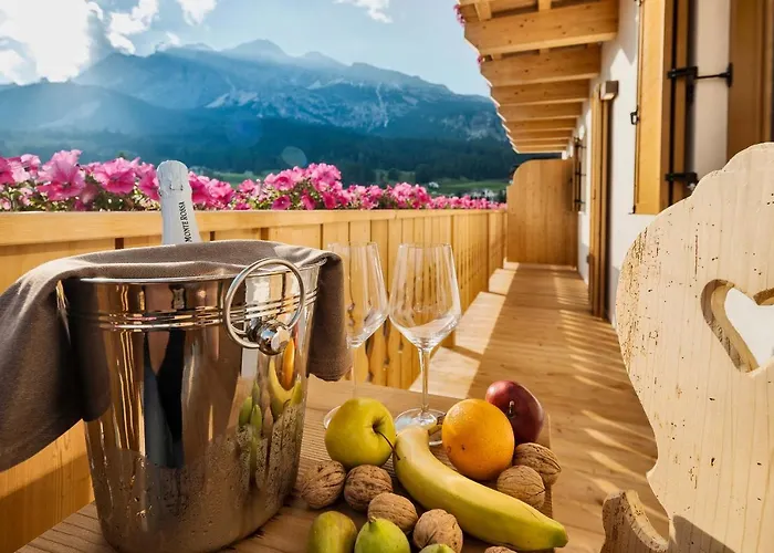 Camina And Szálloda